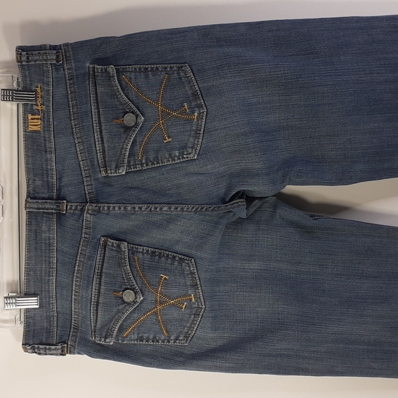 Kut from the Kloth Size 10 Button Back Pockets Cropped Jeans - Picture 3 of 16